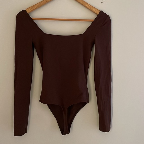 Aritzia Brown Bodysuit - Picture 5 of 6